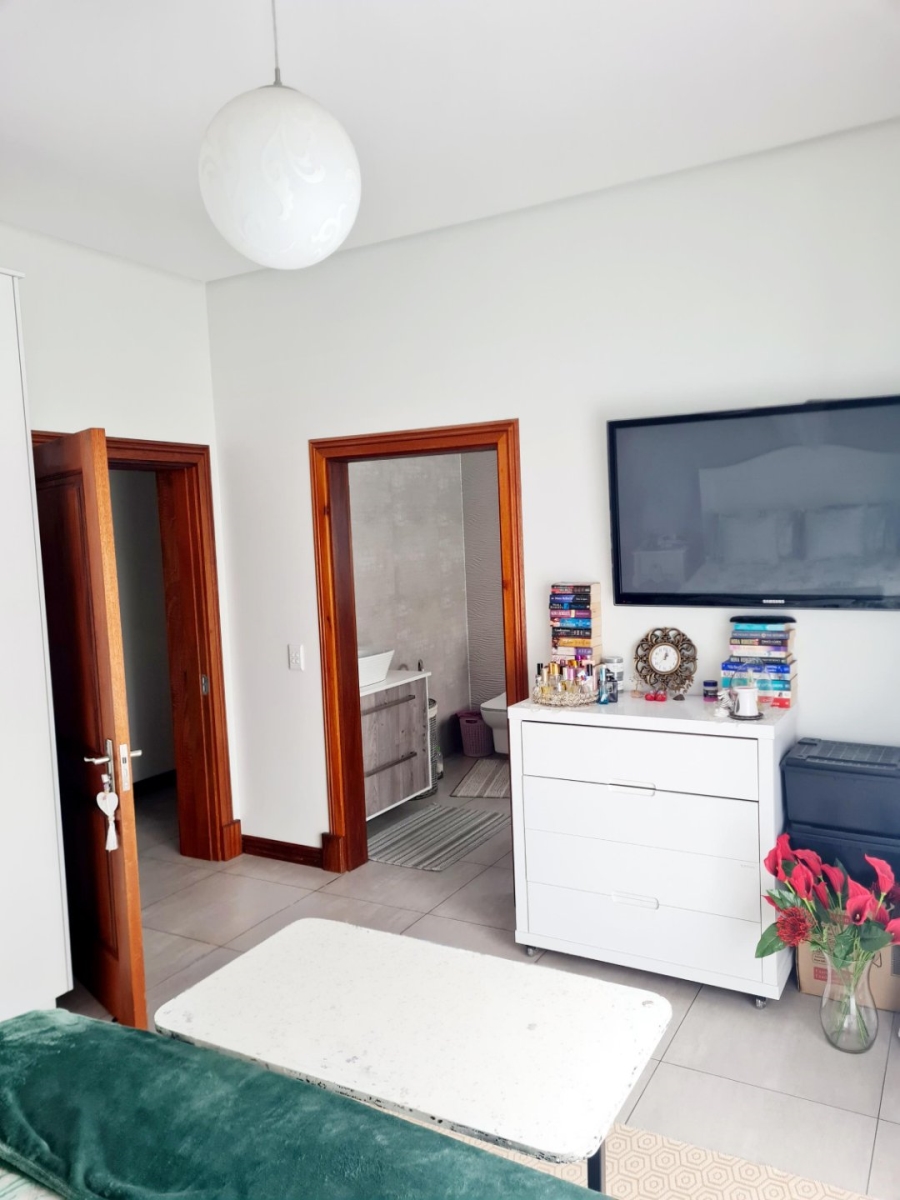 4 Bedroom Property for Sale in Heron Banks Golf Estate Free State